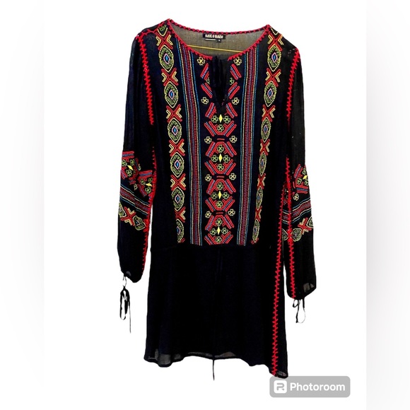 Unique Embroidered stiletto booties - Picture 7 of 7